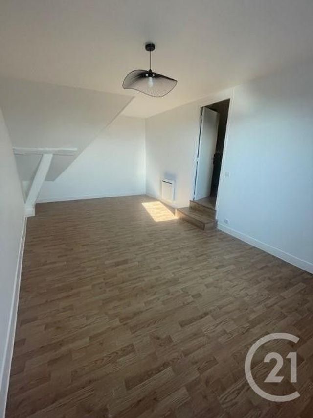 Appartement F4 à louer - 5 pièces - 86.9 m2 - OISSERY - 77 - ILE-DE-FRANCE - Century 21 Saint Pathus Immobilier