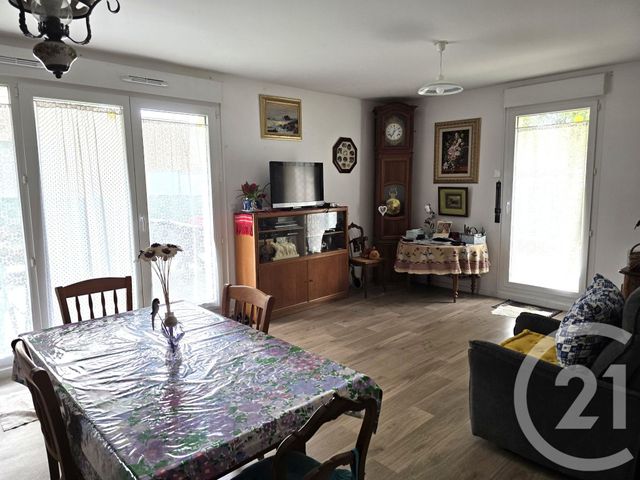 Appartement F2 à vendre - 3 pièces - 59.37 m2 - ST SOUPPLETS - 77 - ILE-DE-FRANCE - Century 21 Saint Pathus Immobilier