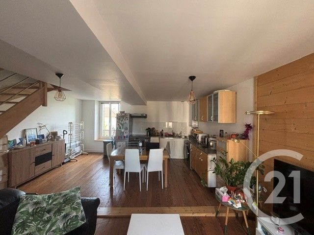 Appartement F4 à vendre - 4 pièces - 75.0 m2 - OISSERY - 77 - ILE-DE-FRANCE - Century 21 Saint Pathus Immobilier