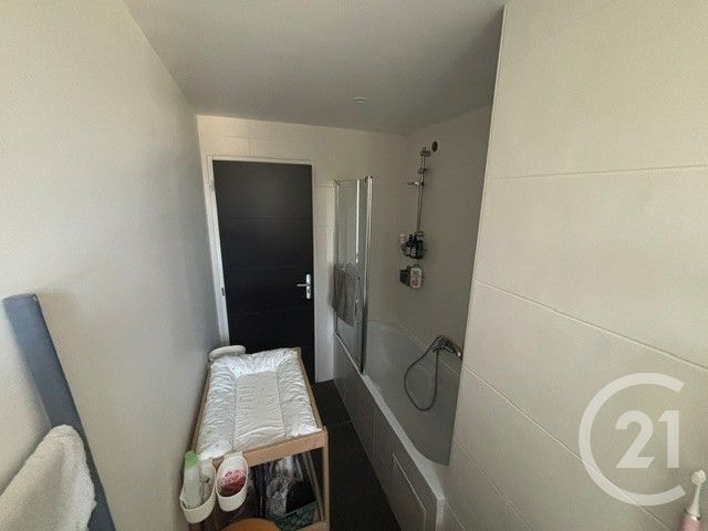 Appartement F4 à vendre - 4 pièces - 75.0 m2 - OISSERY - 77 - ILE-DE-FRANCE - Century 21 Saint Pathus Immobilier