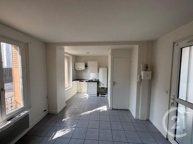 Appartement F2 à louer - 2 pièces - 29.0 m2 - ST SOUPPLETS - 77 - ILE-DE-FRANCE - Century 21 Saint Pathus Immobilier