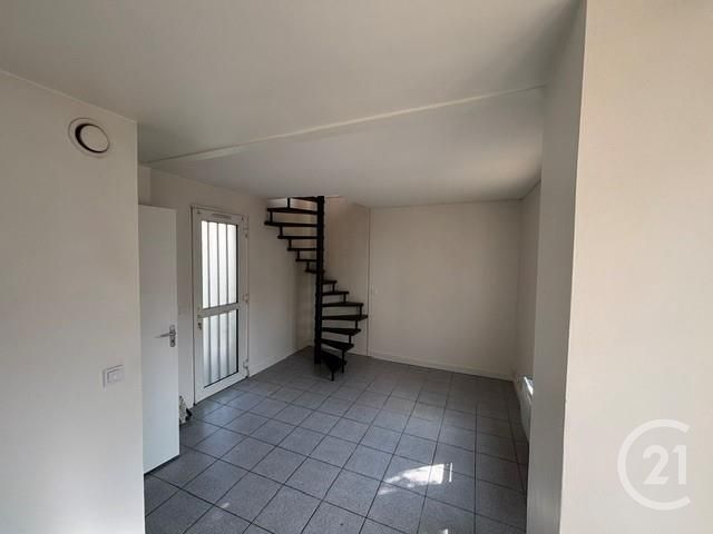 Appartement F2 à louer - 2 pièces - 29.0 m2 - ST SOUPPLETS - 77 - ILE-DE-FRANCE - Century 21 Saint Pathus Immobilier